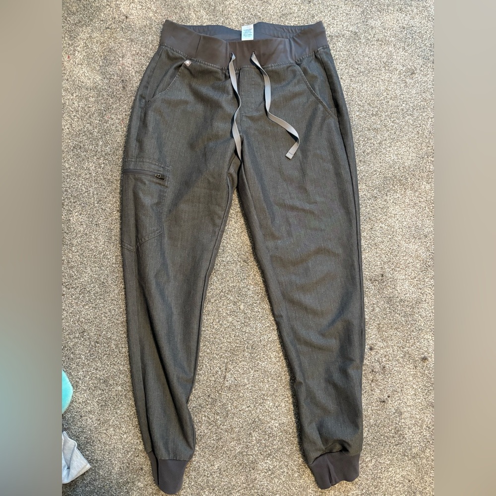 FIGS Scrub Joggers